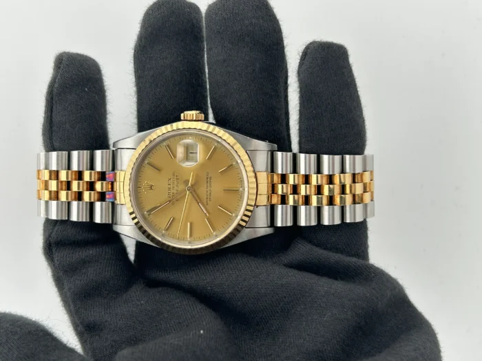 Rolex Datejust Champagne Stick Dial on D-Link Jubilee Ref. 16233 with Papers 1994 - Image 2