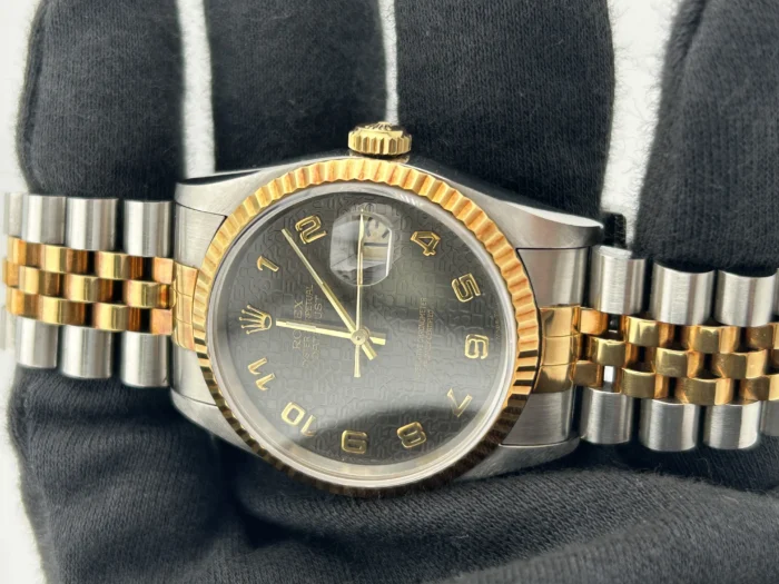 Rolex Datejust Black Anniversary Dial Dial on 2-Tone Jubilee D-Link Ref. 16233 with Papers 1995 - Image 3