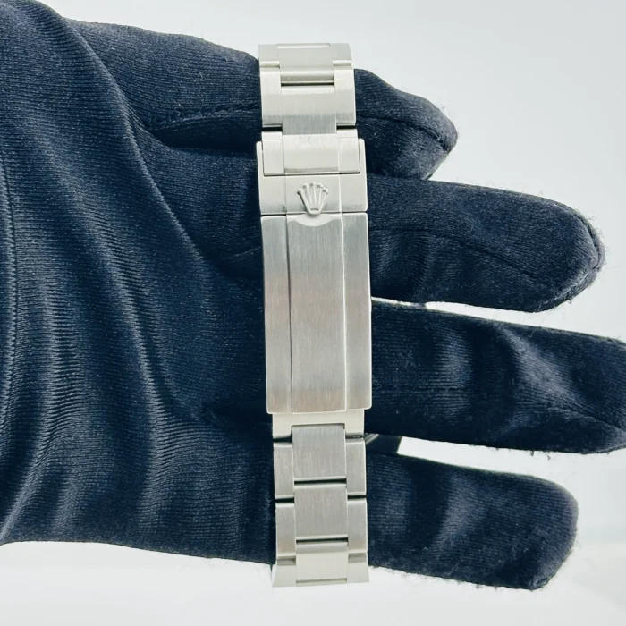 Rolex Sea-Dweller Deepsea Black Dial on Oyster Bracelet Ref. 116660 with Card (Old Green) 2009 - Image 4
