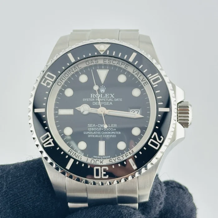 Rolex Sea-Dweller Deepsea Black Dial on Oyster Bracelet Ref. 116660 with Card (Old Green) 2009 - Image 3
