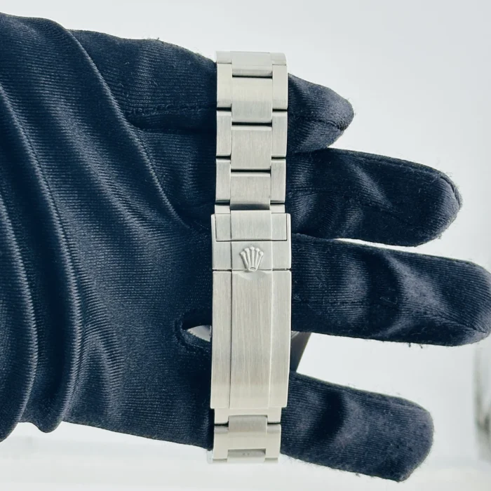 Rolex Sea-Dweller Deepsea Black Dial on Oyster Bracelet Ref. 116660 with Card (Old Green) 2009 - Image 4