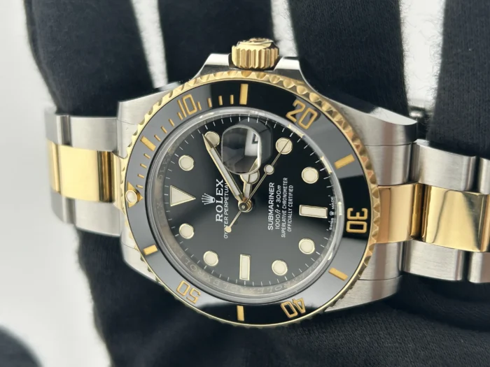 Rolex Submariner Black Dial on Oyster Ref. 126613LN with New Style Card (green) 2021 - Image 3
