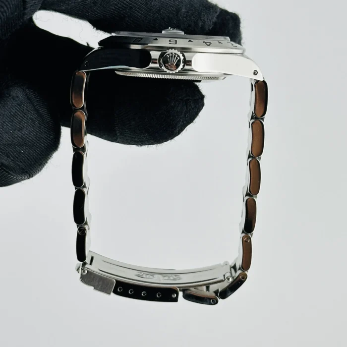 Rolex Explorer II Polar White Dial on Oyster bracelet Ref. 16570 with Papers 1998 - Image 6