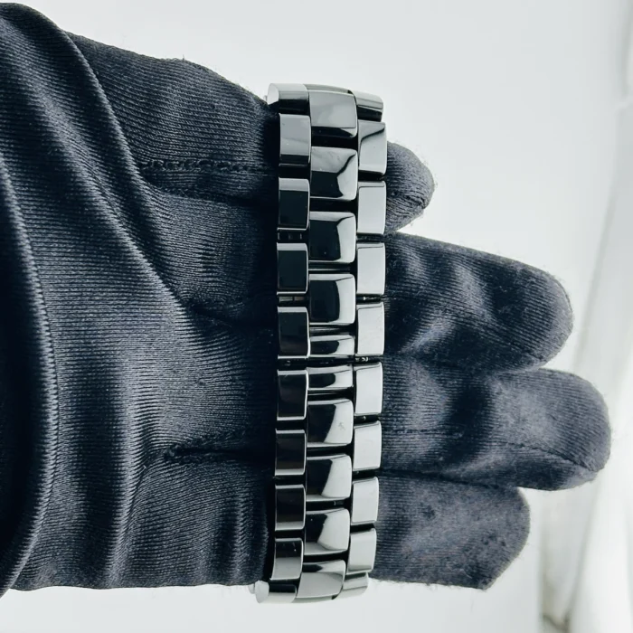 Chanel J12 Black Dial on Ceramic Bracelet Ref. H0685 - Image 4