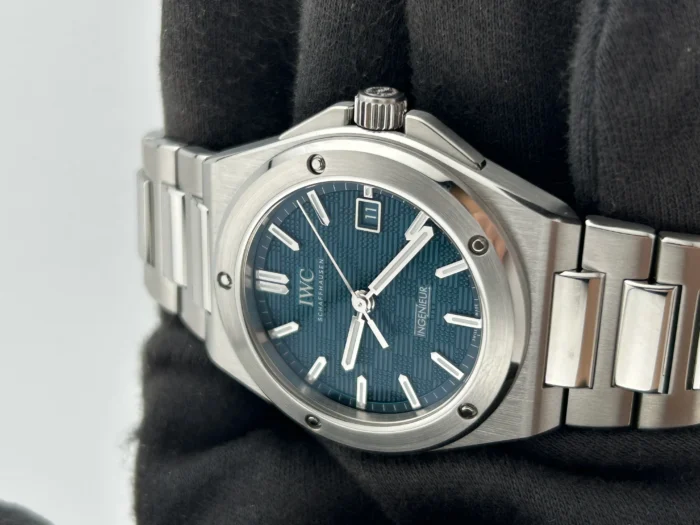 IWC Ingenieur Automatic Aqua Dial on Stainless Steel Bracelet Ref. IW328903 with Card 2026 - Image 3