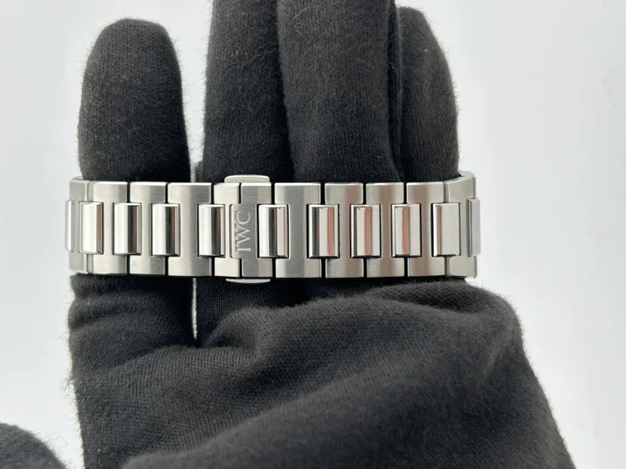 IWC Ingenieur Automatic Aqua Dial on Stainless Steel Bracelet Ref. IW328903 with Card 2026 - Image 4