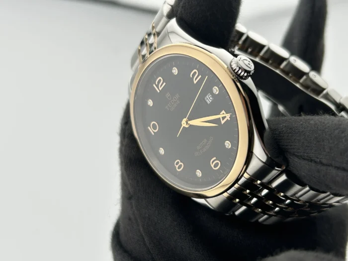 Tudor 1926 Black Diamond Dial on 7 rows Ref. M91651-0004 with Card 2022 - Image 3