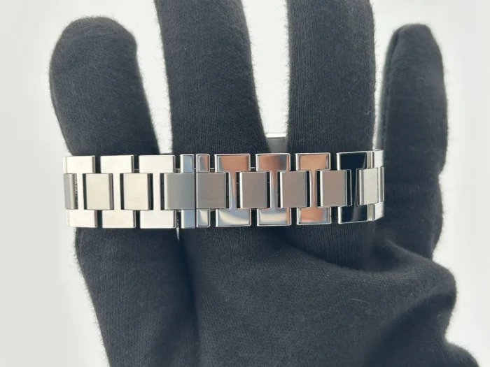 Cartier Tank Solo Silver Roman Dial on Stainless Steel Ref. W5200013 with Card 2020 - Image 6