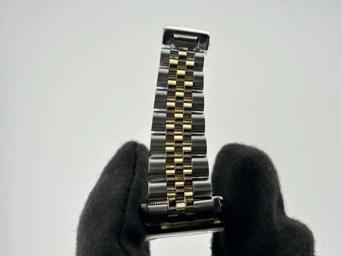 Rolex Datejust 31 Champagne Stick Dial on Jubilee Ref. 68273 - Image 5