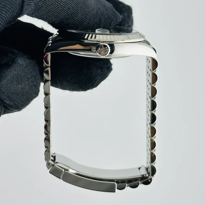 Rolex Datejust Silver Index Dial on D-Link Jubilee Bracelet Ref. 126334 with Card (New Style White) 2019 - Image 6