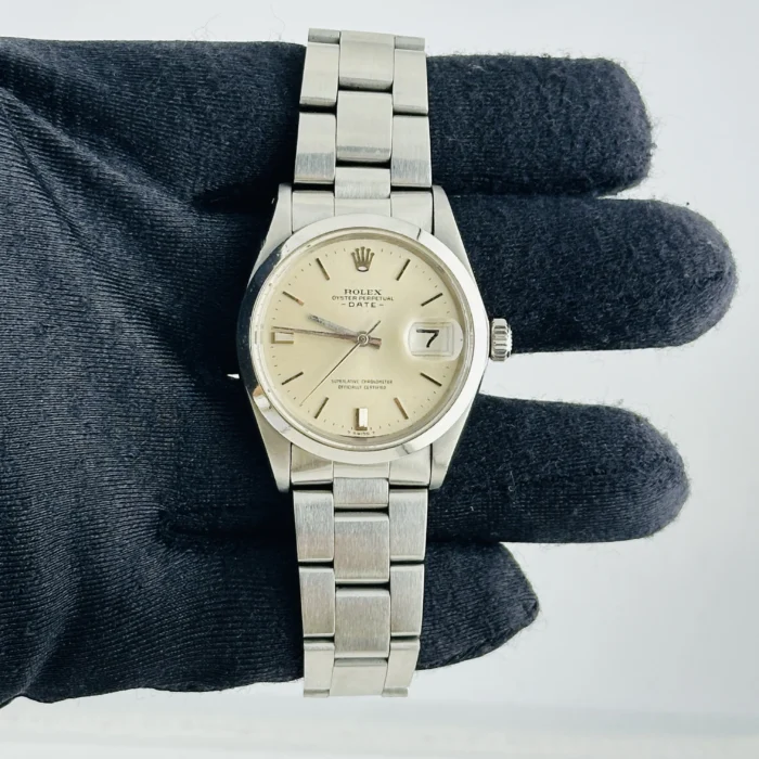 Rolex Oyster Perpetual Date Silver Stick Dial on Oyster Bracelet Ref. 1500 - Image 2