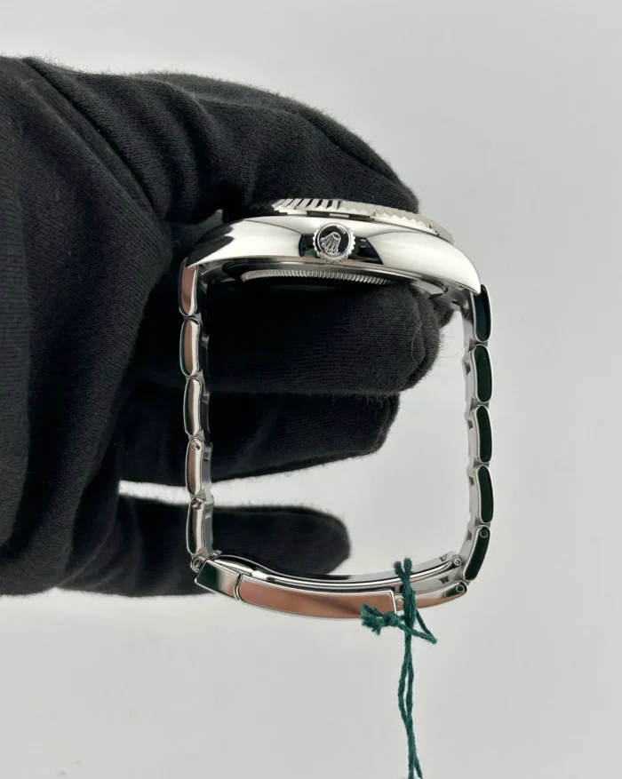Rolex SkyDweller White Index Dial on Oyster Bracelet Ref. 326934 with Card 2019 - Image 6