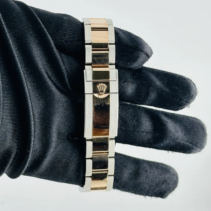 Rolex GMT-Master II "Root Beer" Black Dial on Oyster Bracelet Ref. 126711CHNR with Card (New Style Green) 2024 - Image 4