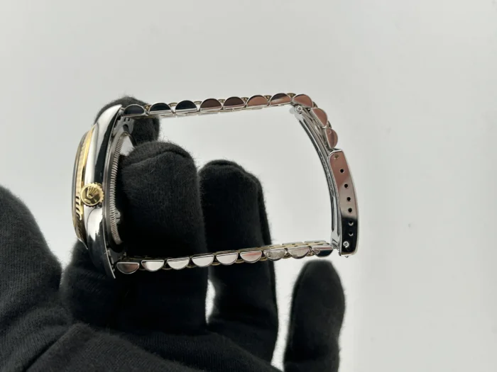 Rolex Datejust Champagne Stick Dial on Jubilee D-Link Bracelet Ref. 16233 - Image 6