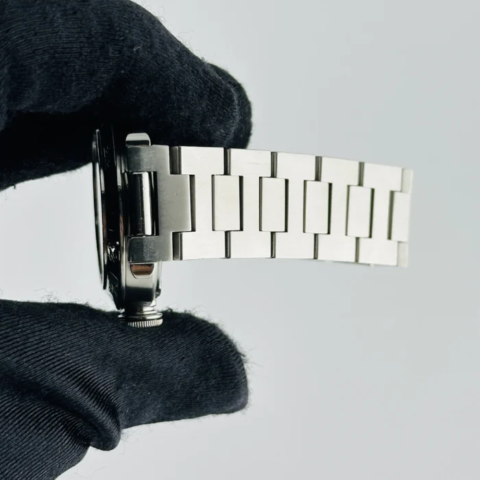 Cartier Pasha GMT Silver / Arabic Numerals Dial on Stainless Steel Bracelet Ref. 2377/W31029M7 - Image 5