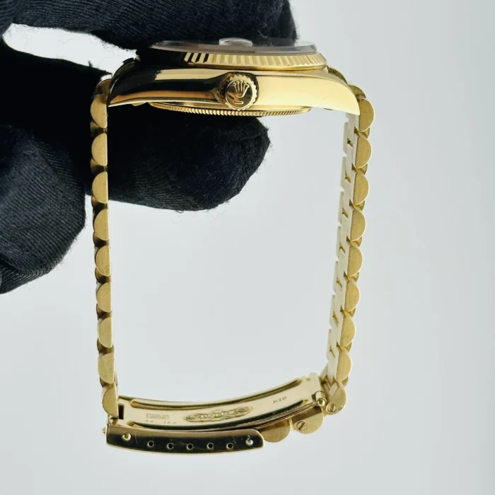 Rolex Daydate Champagne Stick Dial on President Bracelet / Old Buckle Ref. 18038 - Image 6