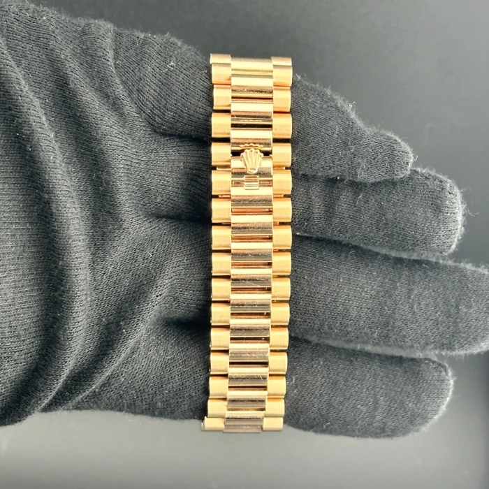 Rolex Day Date Sundust Baguette Dial on President Bracelet Ref. 228235 with Card (New Style White) 2017 - Image 4