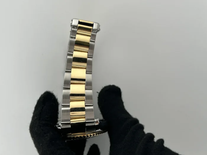 Rolex Yacht-Master Silver Dial on 2Tone Oyster Bracelet Ref. 16622 - Image 5