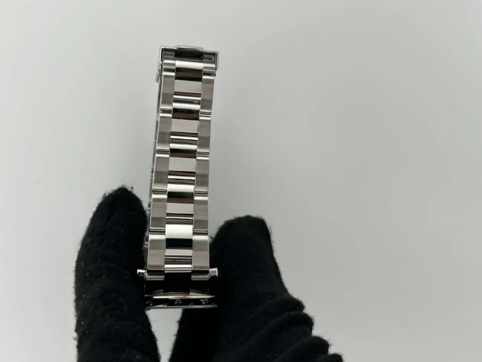Rolex Datejust 31 White MOP /Roman Numerals Dial on Oyster Steel Bracelet Ref. 178344 with Card (Old Green) 2014 - Image 5