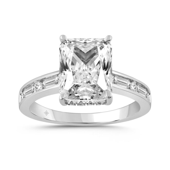 14K WHITE GOLD 3 1/2CT ROUND/BAGUETTE/RADIANT DIAMOND LADIES RING (CENTER STONE RADIANT DIAMOND 3CT) - Image 1