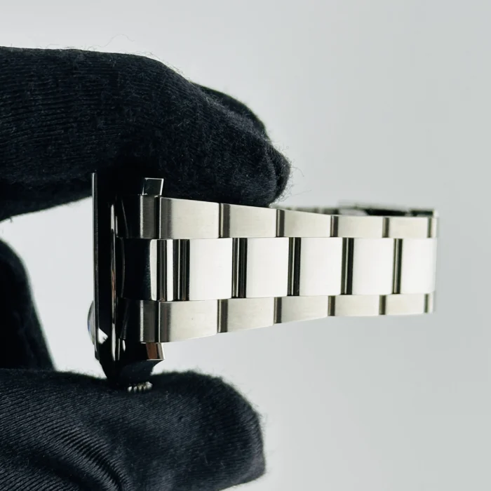 Rolex Datejust Silver Index Dial on Oyster Bracelet Ref. 126300 with Card (New Style White) 2019 - Image 5