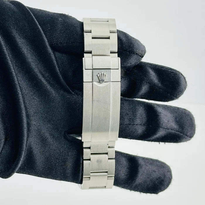 Rolex Sea-Dweller Black Dial on Oyster Bracelet Ref. 126600 with Card (New Style White) 2019 - Image 4