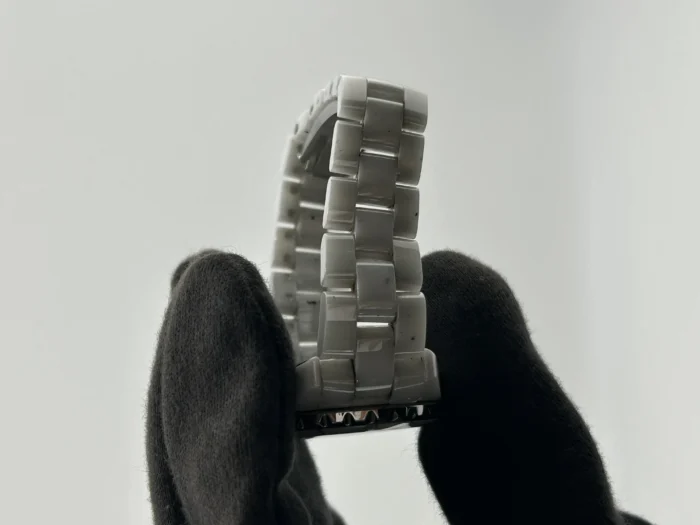 Chanel J12 White Diamond Dial on White Ceramic Bracelet Ref. H1628 with Card 2013 - Image 5