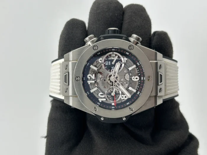 Hublot Big Bang Unico Skeleton Dial on Black / White Rubber Strap Ref. 411.NX.1170.RX with Card 2016 - Image 2