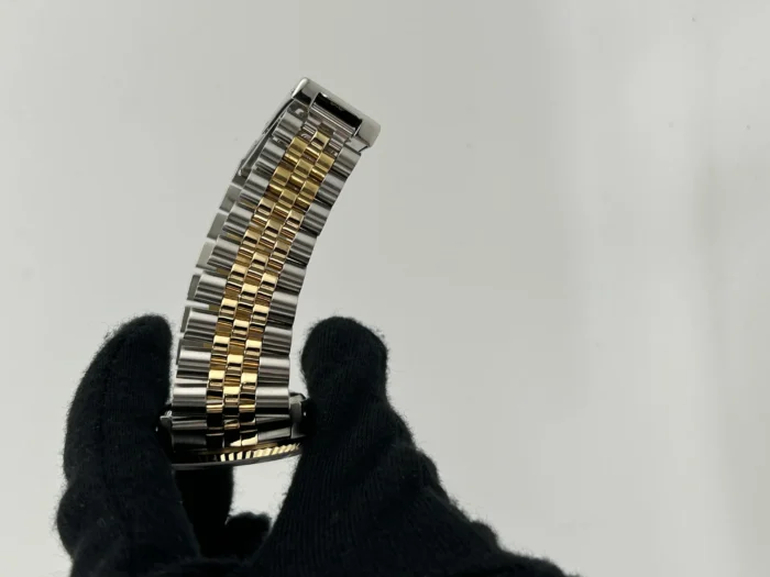 Rolex Datejust 36 Champagne Stick Dial on 2-Tone D-Link Jubilee Bracelet Ref. 16233 - Image 4