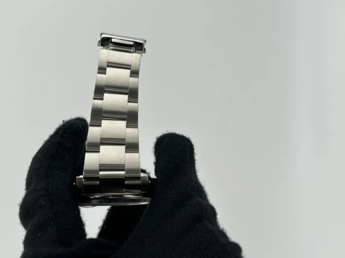 Rolex Explorer II Black Dial on Oyster Ref. 16570 - Image 5