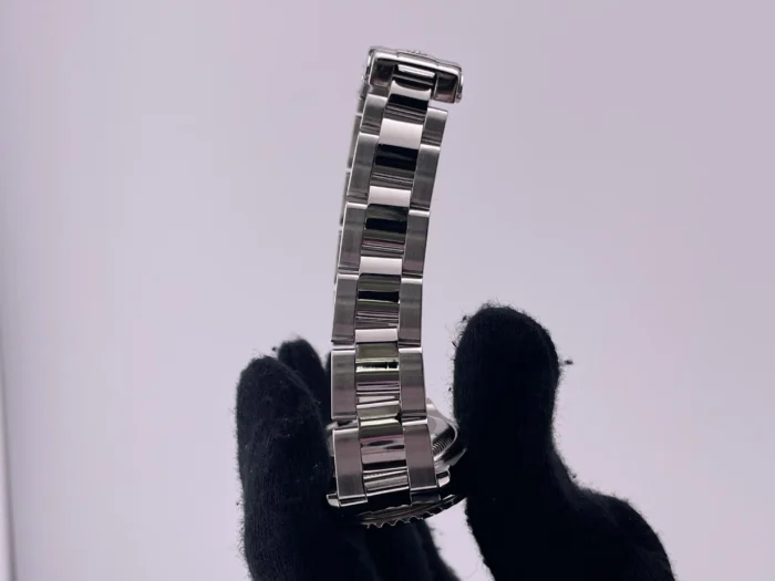 Rolex Yacht-Master Platinum Dial on Oyster Rivet Bracelet Ref. 169622 with Papers 2003 - Image 5