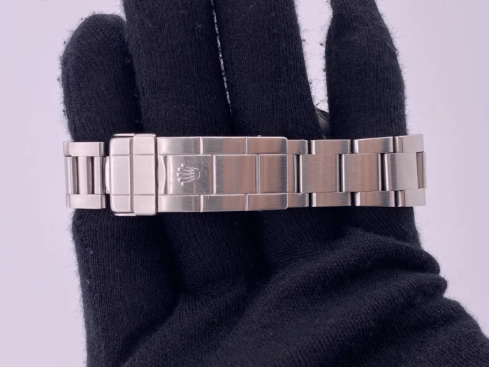 Rolex Submariner Black Dial on Oyster Ref. 16610 with Papers - Image 4