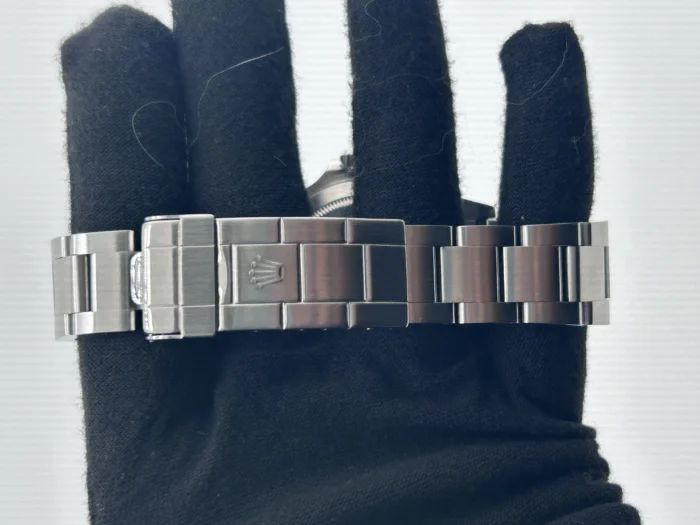 Rolex Sea-Dweller Black Dial on Oyster Ref. 16600 with Papers 2008 - Image 3