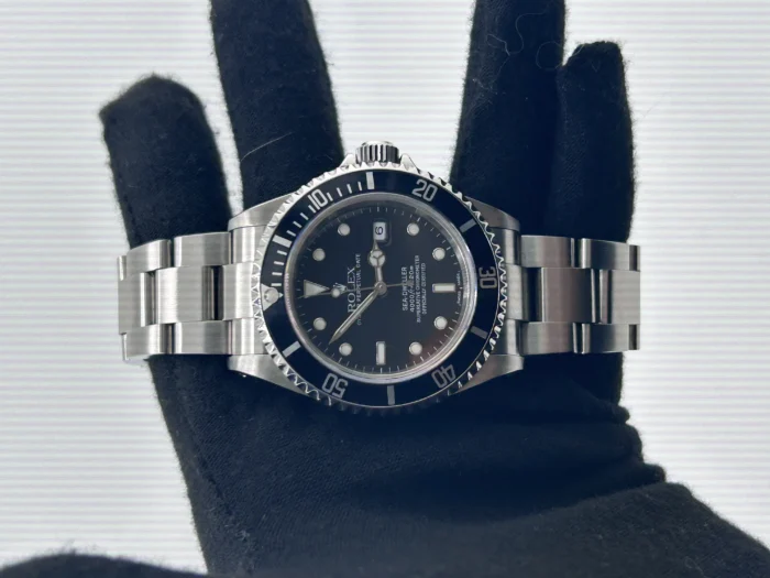 20943676_j4mhtsf0qq6a8jpqry8f0yzrz3xq.webp Rolex Sea-Dweller Black Dial on Oyster Ref. 16600 with Papers 2008 - Image 1