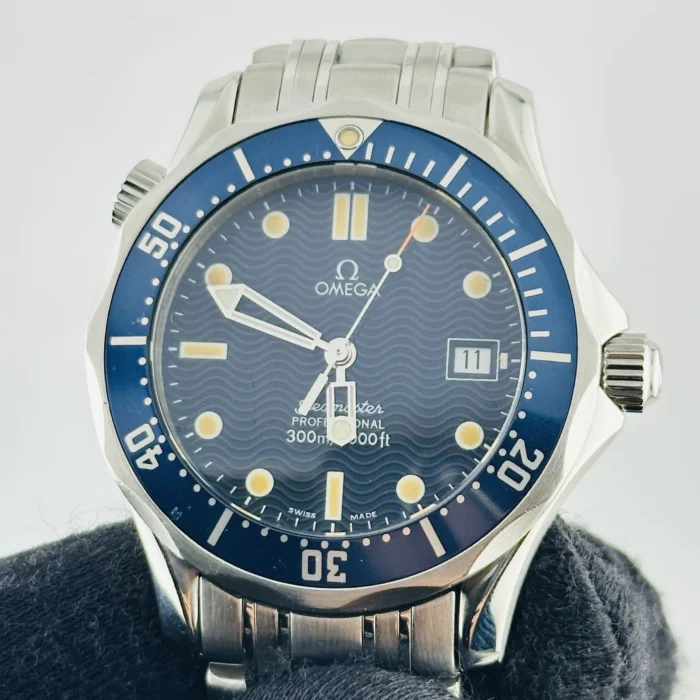 Omega Seamaster Diver 300M Blue Dial on Stainless Steel Bracelet Ref. 2561.80.00 - Image 2