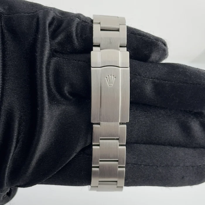 Rolex Oyster Perpetual Silver Dial on Oyster Ref. 114200 - Image 2