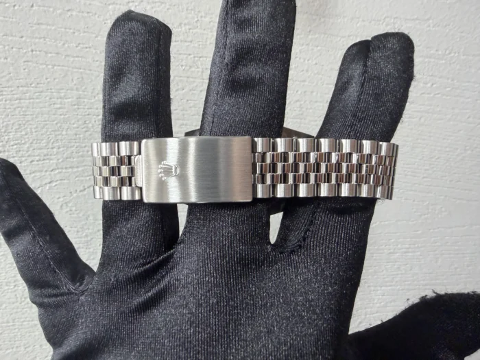 Rolex Datejust Silver Stick Dial on Jubilee Ref. 16220 - Image 3