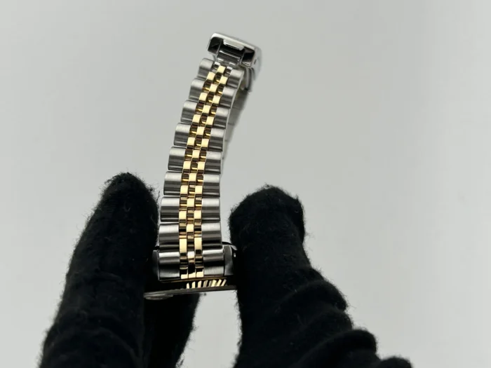 Rolex Datejust Lady Champagne Stick Dial on Jubilee Ref. 69173 - Image 5