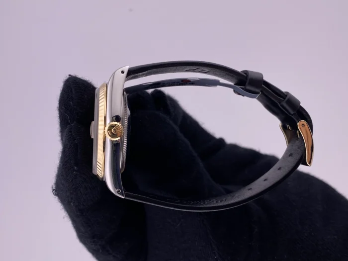 Rolex Datejust 36 Champagne Stick Dial on Generic Leather Strap Ref. 16233 - Image 3