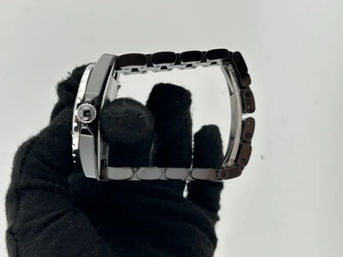 Chanel J12 Black Dial on Ceramic and Steel Bracelet Ref. H0685 with Card 2011 - Image 6