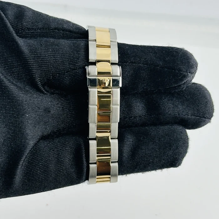 Rolex Yacht-Master Ladies White Dial on Oyster Bracelet Ref. 69623 - Image 4