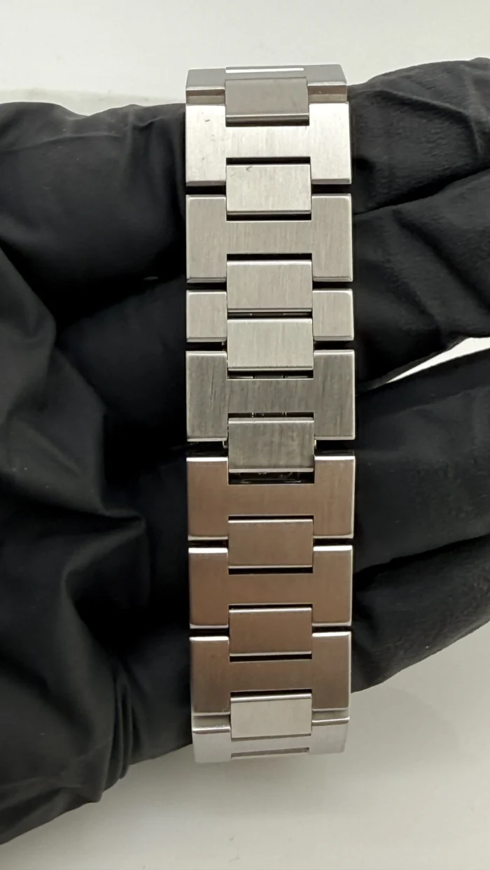 Cartier Pasha Midsize Chronograph White Dial Dial on Stainless Steel Bracelet Ref. 2412 / W31039M7 - Image 6