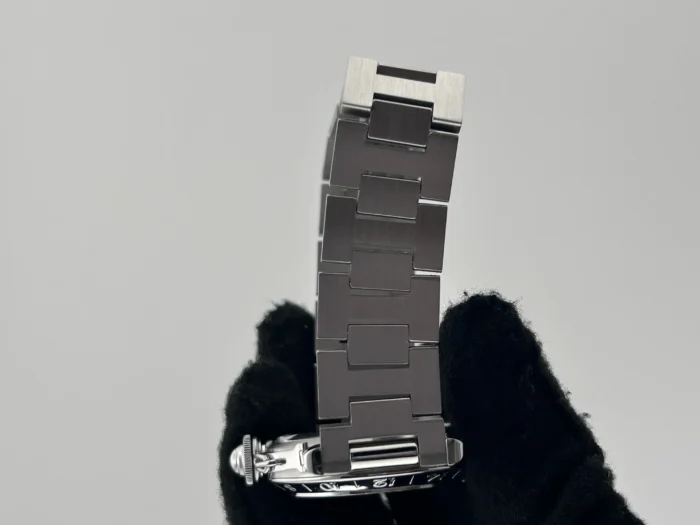 Cartier Pasha C Silver Dial on Stainless Steel Bracelet Ref. W31029M7 with Manuals Only - Image 5