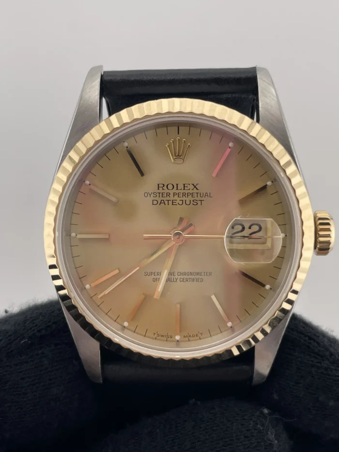 Rolex Datejust 36 Champagne stick Dial on Generic Leather Strap Ref. 16233 - Image 2
