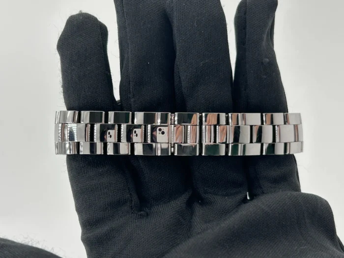 Chanel J12 Chromatic Grey Dial on Ceramic and Titanium Bracelet Ref. H2978 - Image 4